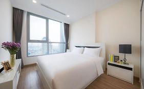 Luxury Vinhomes Central Park Humi Apartment